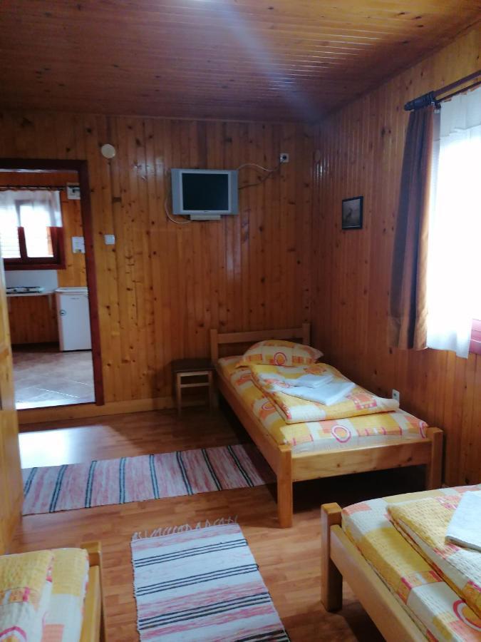 Korondi Kulcsosházak Exterior foto