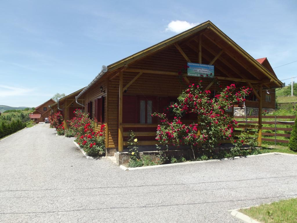Korondi Kulcsosházak Habitación foto